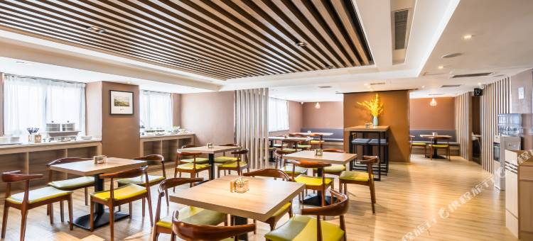 平凉绿地广场柳湖西路亚朵酒店图片