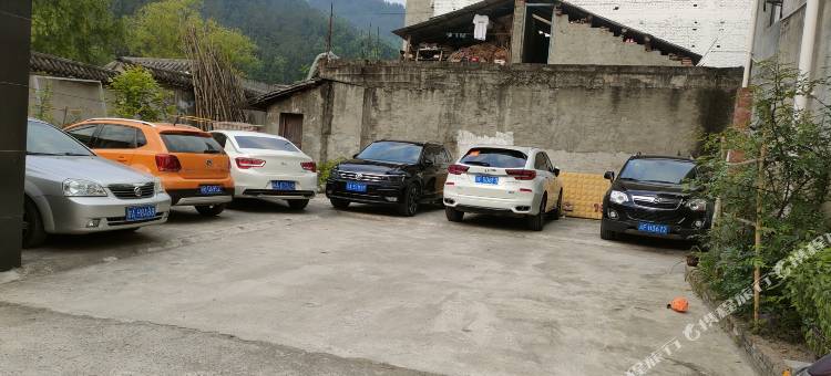 青木川远山客栈图片