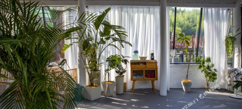 安舍民宿(安吉大竹海卧虎藏龙影视基地景区店)图片