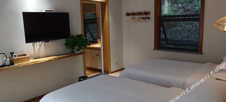 栾川播云山房民宿(铁路小镇店)图片