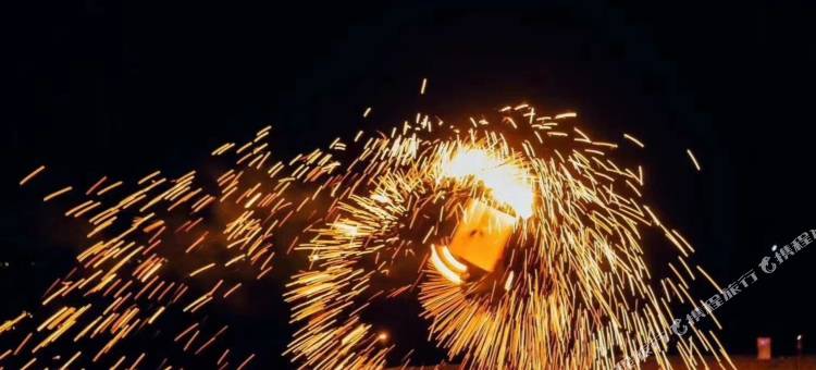 敦煌鸣沙山·野奢沙漠宿集图片