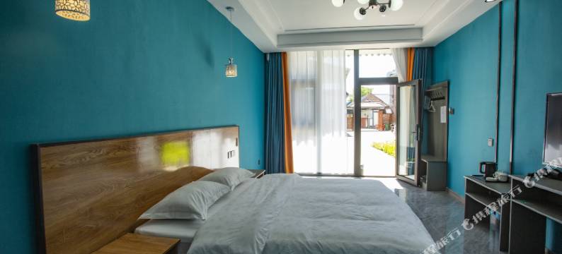 那拉提蜀留湘客栈图片