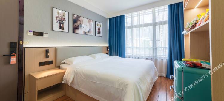 网鱼电竞酒店(深圳万象城店)图片