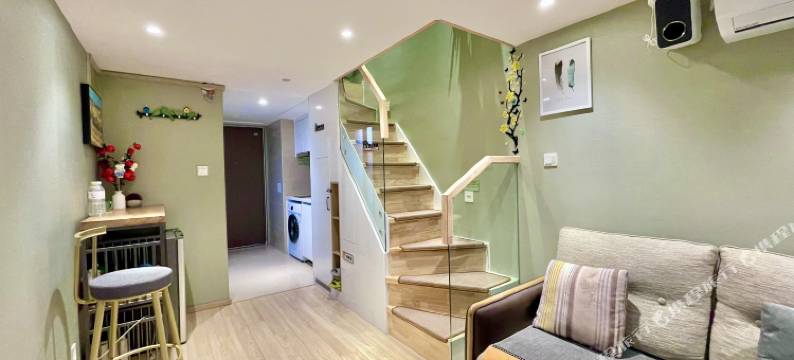 青岛宾果青苑雅舍loft公寓(院士港店)图片