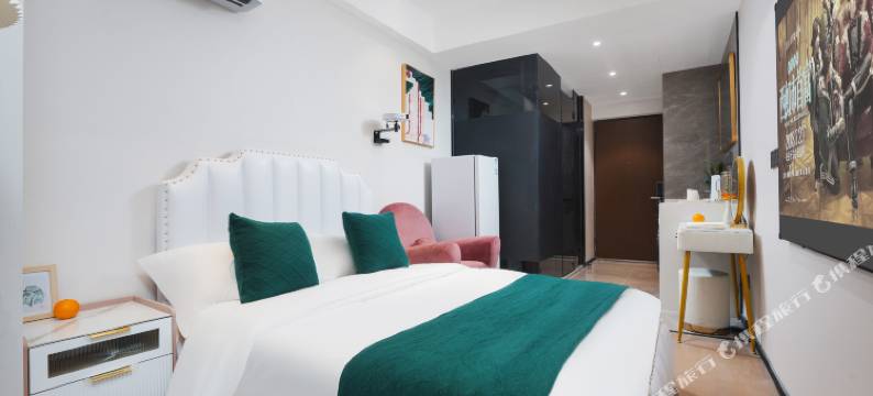 蓝湾假日公寓(南京南站店)图片