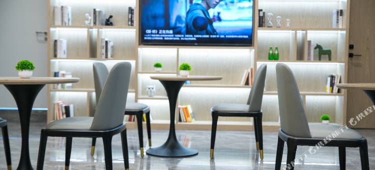 唯庭酒店(上海人民广场地铁站长征医院店)图片