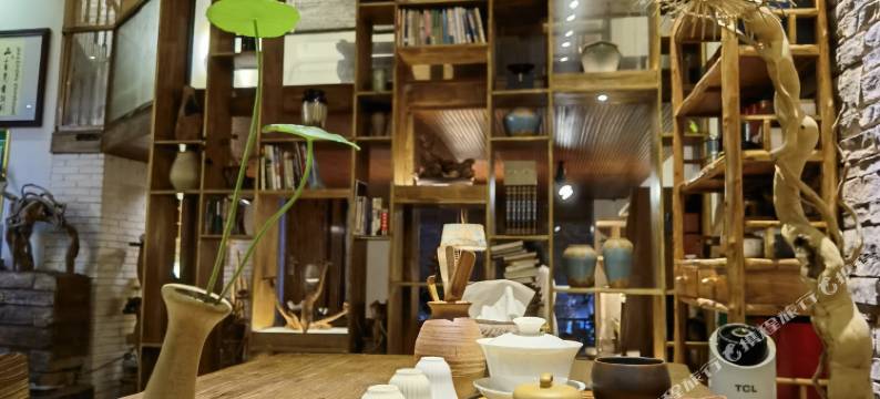 东兴陋室茗微客栈图片