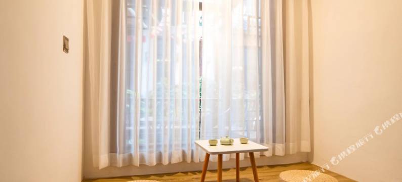 拾光有你民宿(张家界天门山索道店)图片