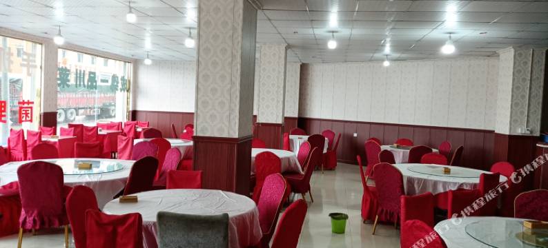 若尔盖万客来酒店图片