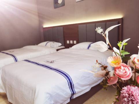 泸定千多立酒店