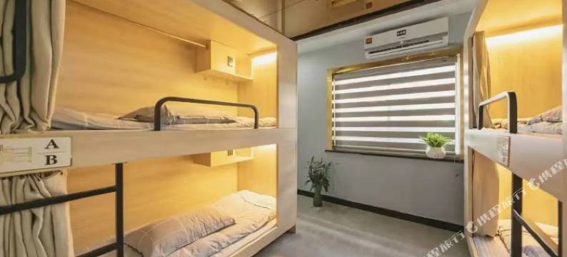 深城印象青年旅社(深圳北站红山地铁站店)图片