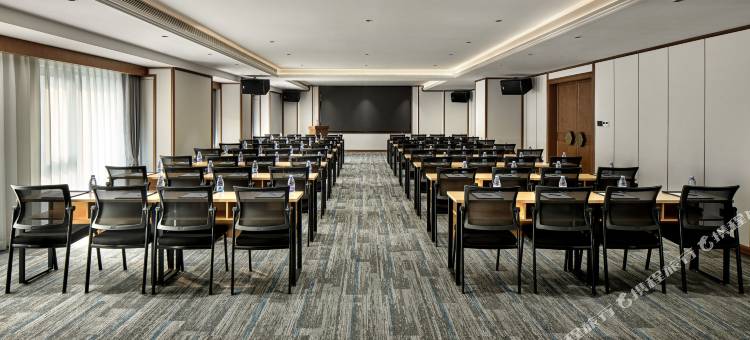 成都怡和东方酒店(成都西站中坝地铁站店)图片