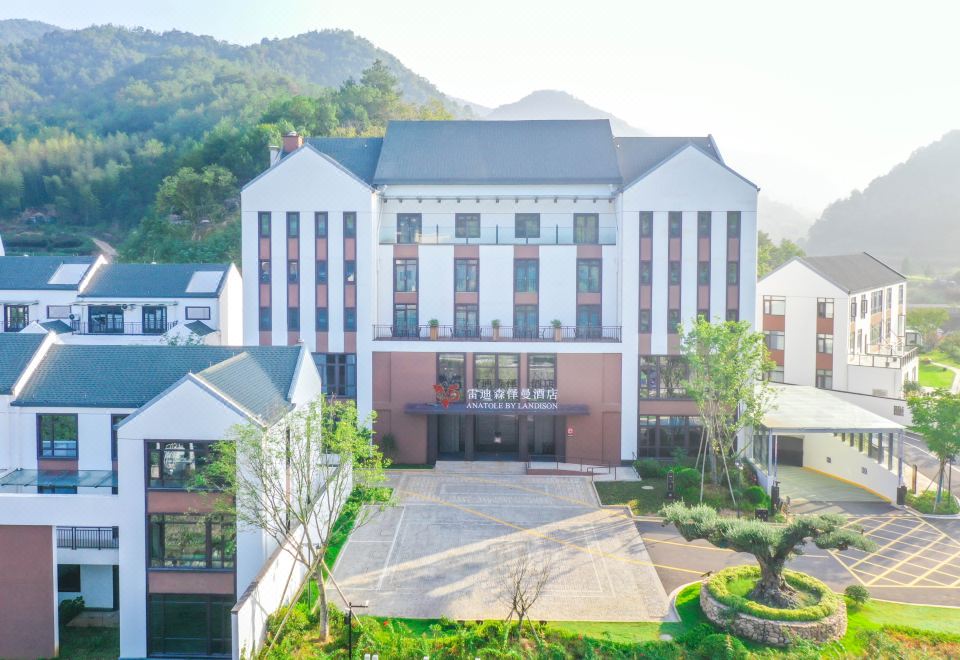 ANATOLE BY LANDISON SHANJIANTANG XINCHANG Hotel Overview