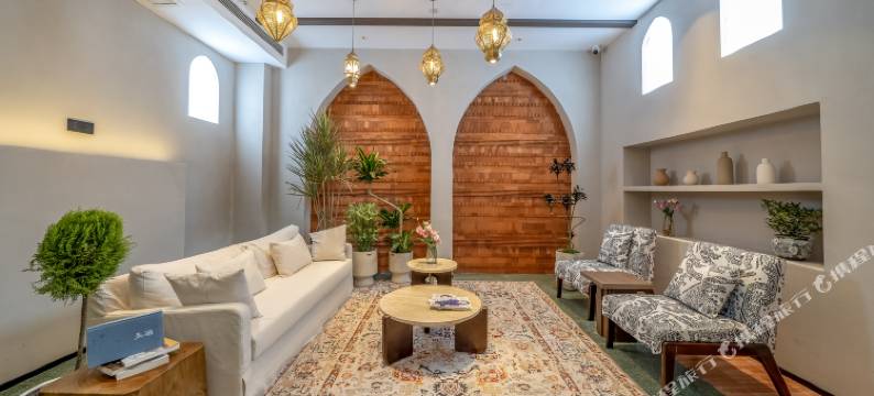 安达曼星途酒店(南宁朝阳广场地铁站三街两巷店)图片