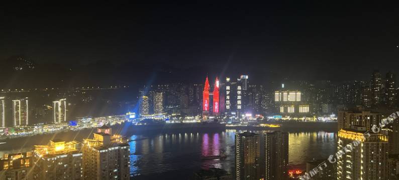 闲隅江景艺术酒店(解放碑洪崖洞店)图片
