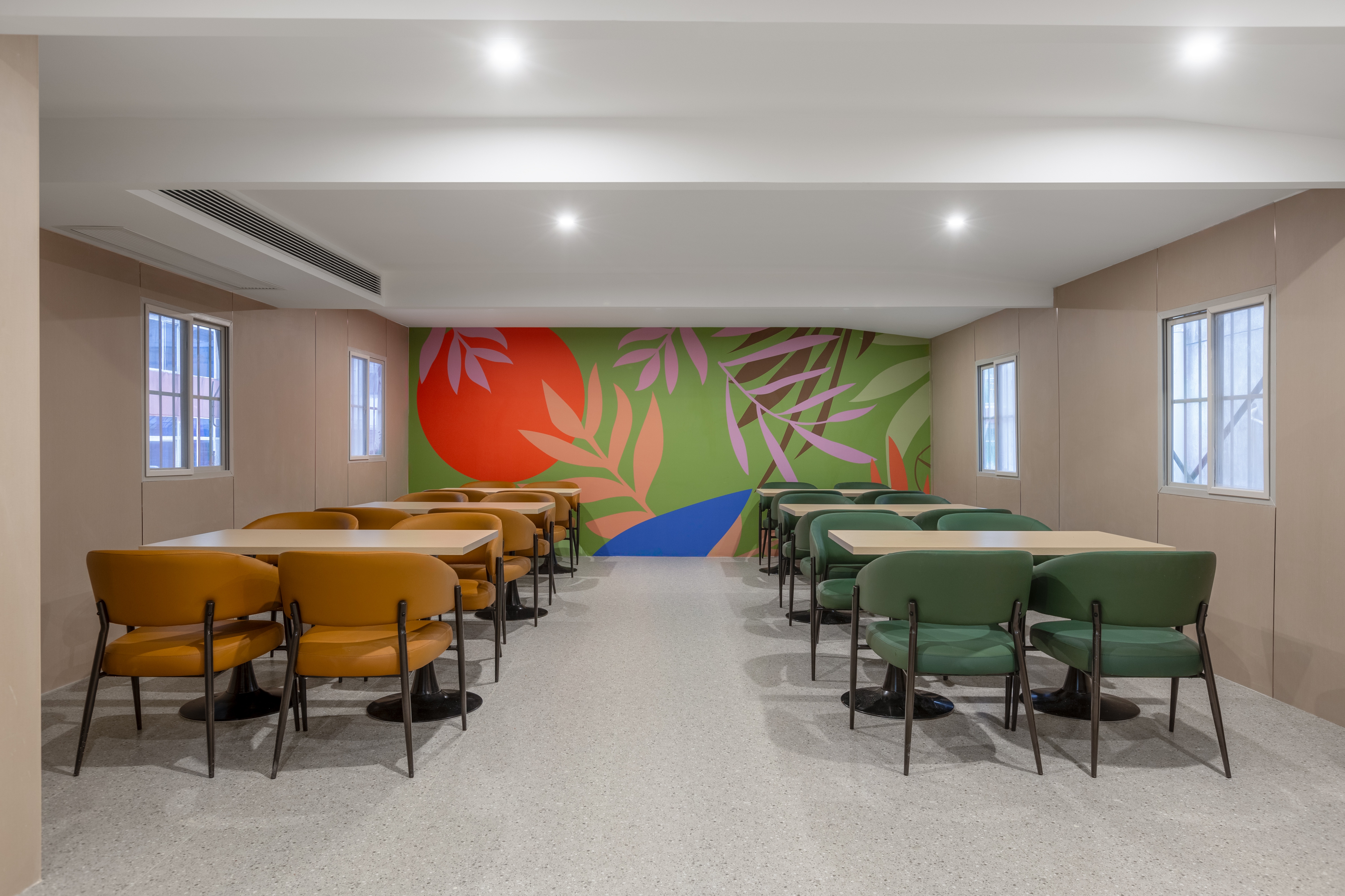 YICHENG HOTEL Hotel Overview