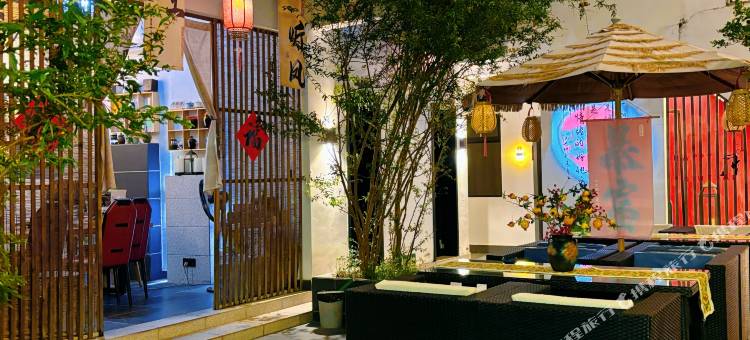 蝉意民枫民宿(中山崖口店)图片