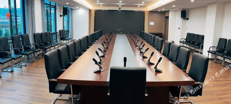 磐安红庭学府酒店图片