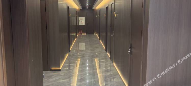 飞鲨电竞酒店(正阳明珠购物广场店)图片