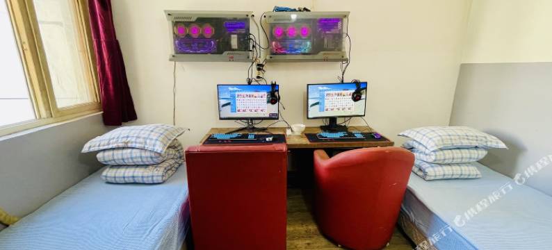 中华北村电竞房民宿(火车站店)图片