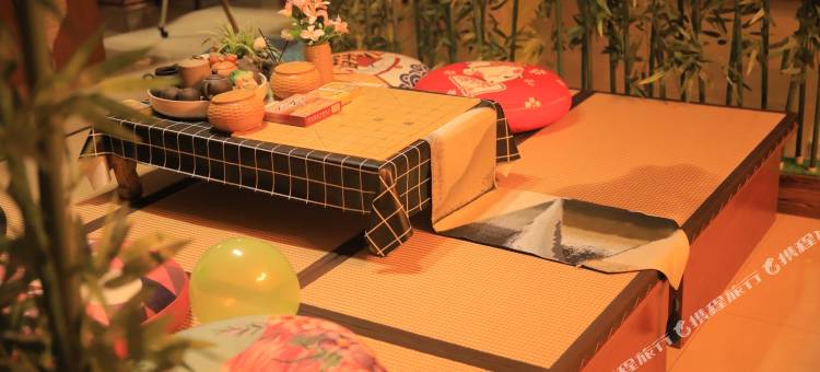 乌兰無舍(茶卡店)图片