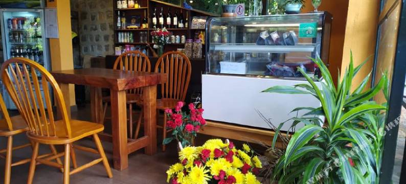 湖畔禅咖啡厅酒店(Zen Cafe Lakeside)图片