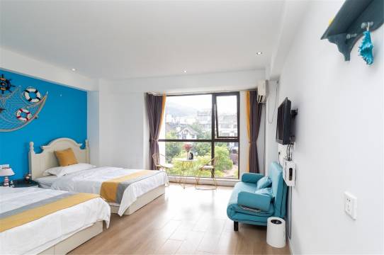 凉山邛海阳光客栈(海滨中路分店)