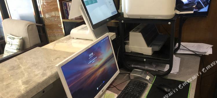 西双版纳吉象谷酒店(告庄星光夜市店)图片