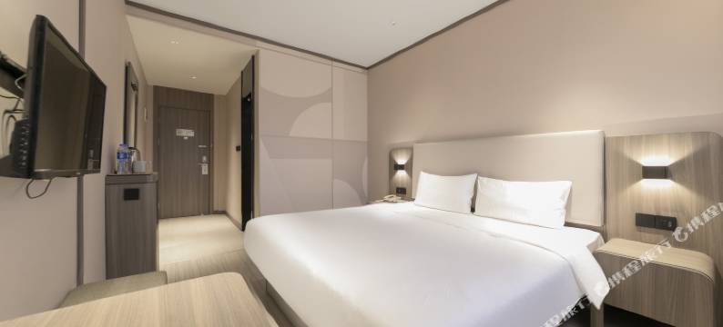 如家酒店(武汉光谷大道金融港北地铁站店)图片