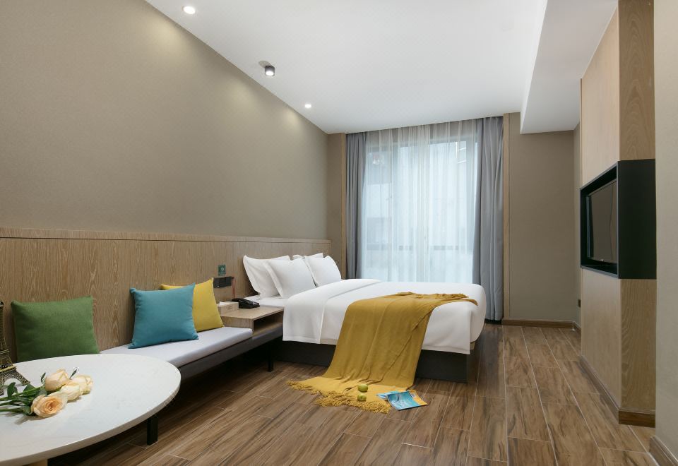 Xiatu Garden Hotel (Yuanzhou Bus Terminal Branch) Hotel Overview