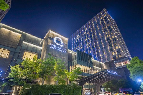 荆州绿地铂骊酒店预订价格,联系电话位置地址【携程酒店】