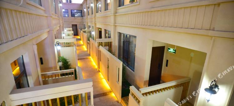 雲泮渲岚雅居酒店(长治市政府八一广场店)图片