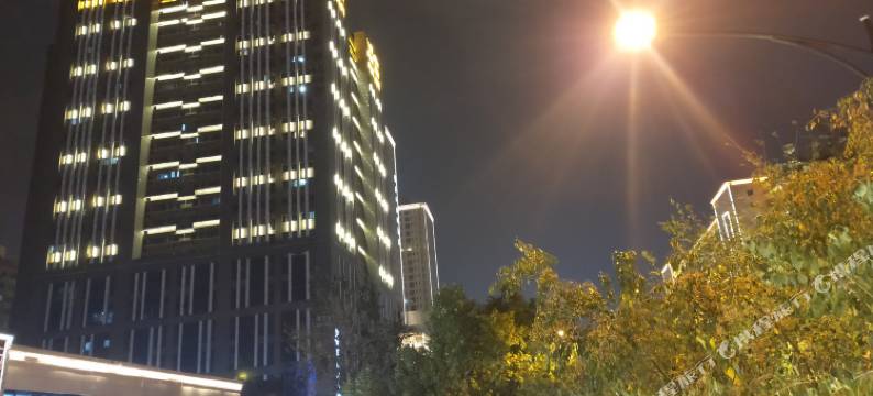 尚都主题酒店(西安小寨音乐学院店)图片