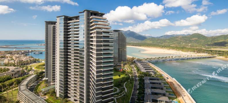 爱上浪花冲浪海景公寓(万宁融创日月湾店)图片