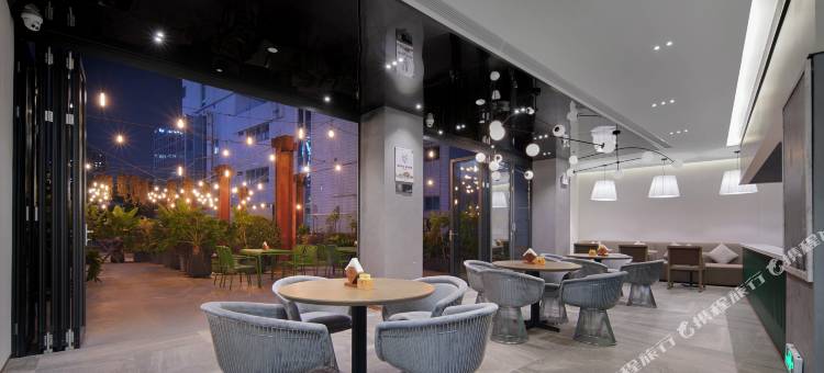 广州太古汇丽呈睿轩酒店(岗顶地铁站店)图片