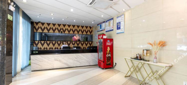 精通酒店(玉林第二人民医院清湾江公园店)图片