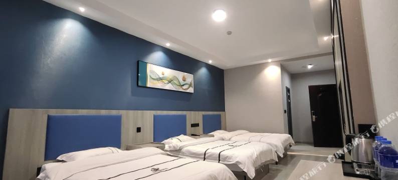 格尔木俊财商务酒店图片