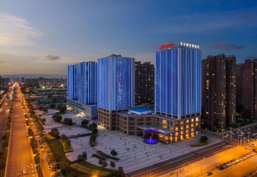 呼和浩特玉泉恒盛广场希尔顿欢朋酒店外景图