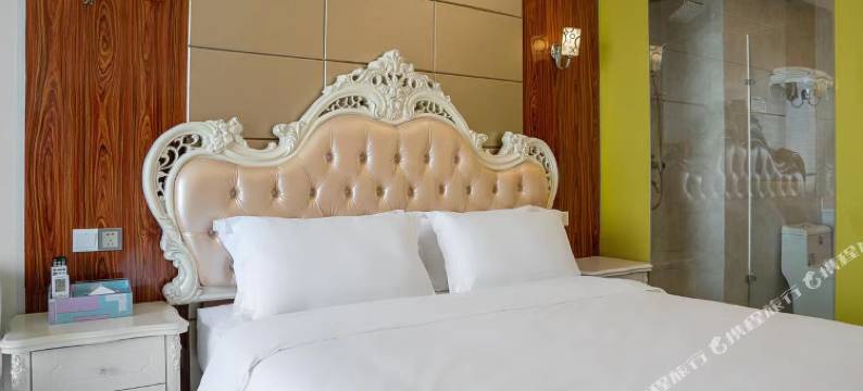 月光小筑轻居(广州高铁南站石壁地铁站店)图片