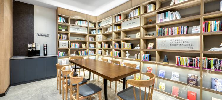 汉庭酒店(无锡太湖鼋头渚风景区万象城店)图片