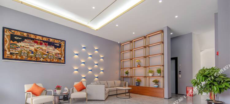 如家UP华驿智旅酒店(甘孜巴塘318国道店)图片