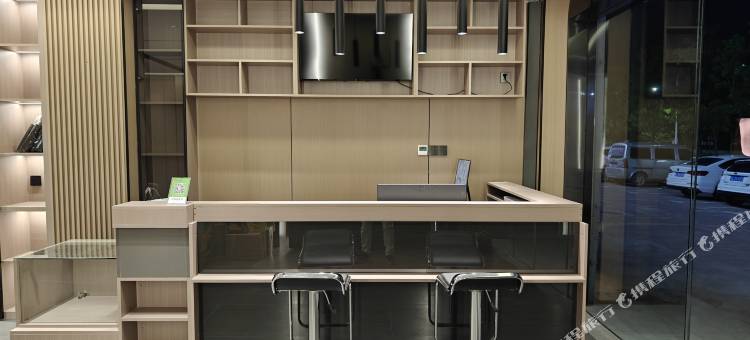 岩岸商务酒店图片