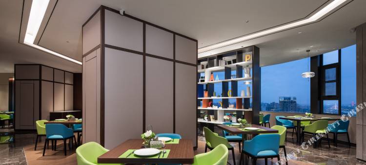 咸阳体育场希尔顿欢朋酒店图片