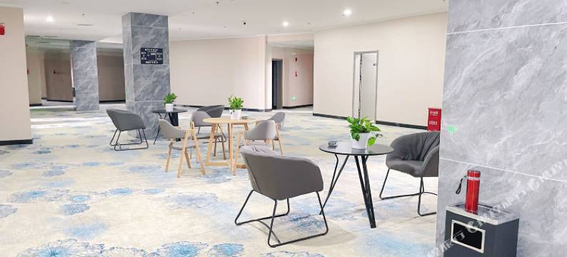 霍尔果斯四季阳光酒店图片