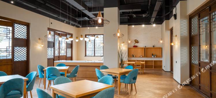 昆明滇池花间驿·彩云麓(滇池风景区融创滇池后海店)图片