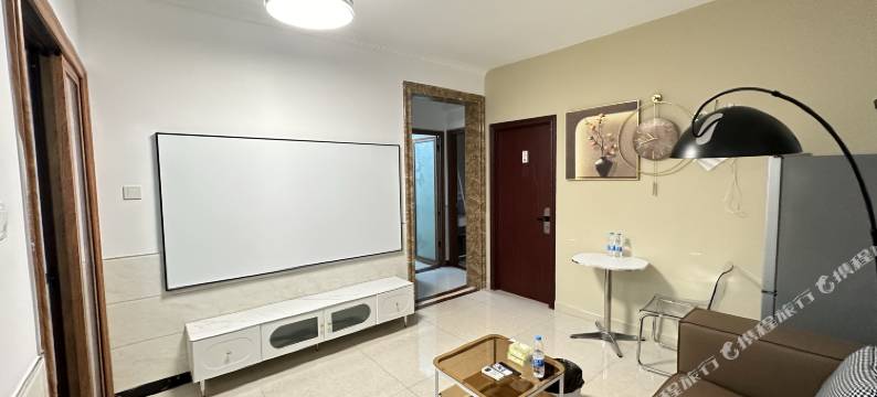 心巢轻奢公寓(万象天地高新园地铁站店)图片