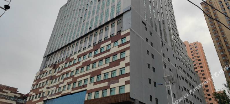 三只猫青旅(爱特购物中心店)图片