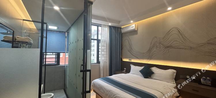 润泽商务酒店(马关汽车客运店)图片