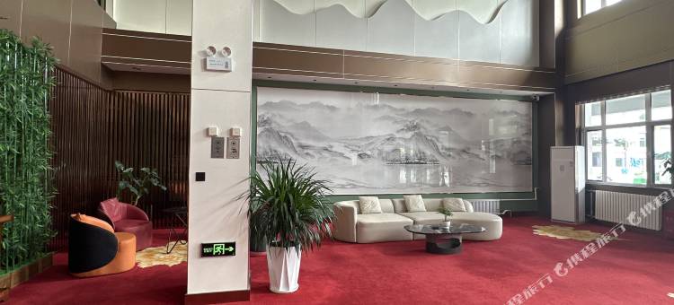 哈拉新村阿木勒酒店图片