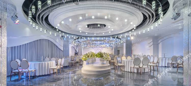 蓬安岷山丽呈酒店图片